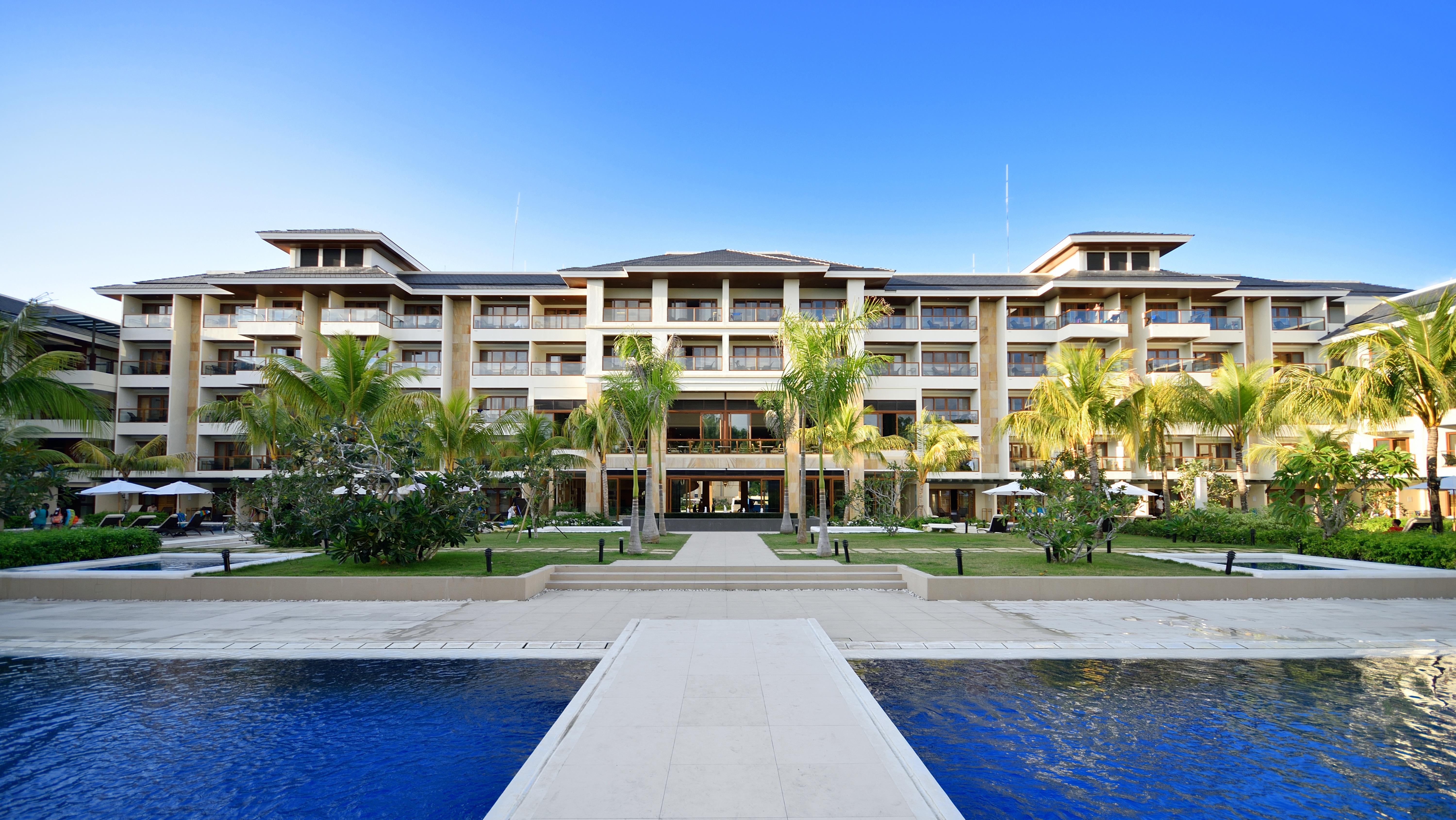 Henann Resort Alona Beach Panglao Εξωτερικό φωτογραφία The hotel's main building