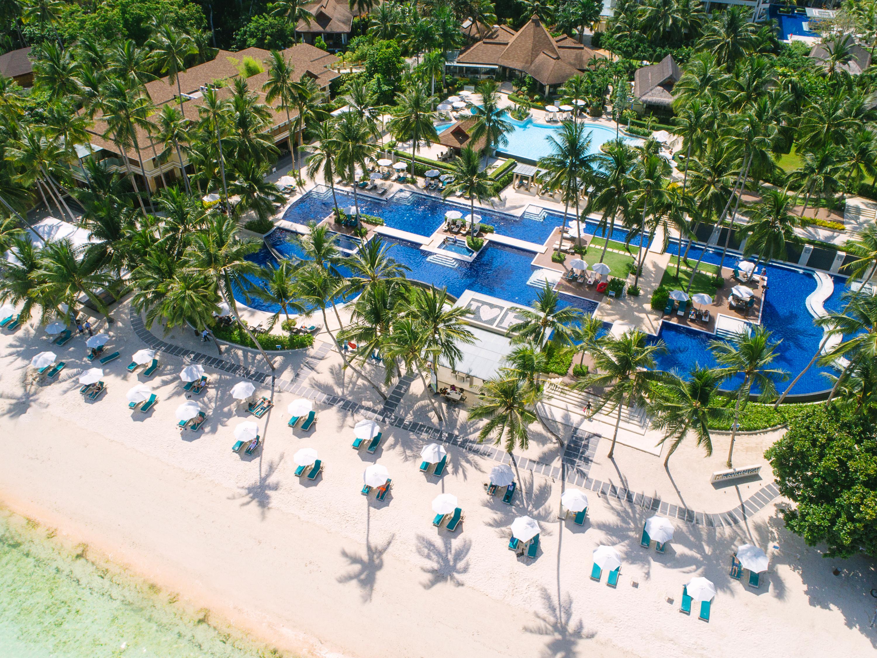 Henann Resort Alona Beach Panglao Εξωτερικό φωτογραφία Aerial view of the resort