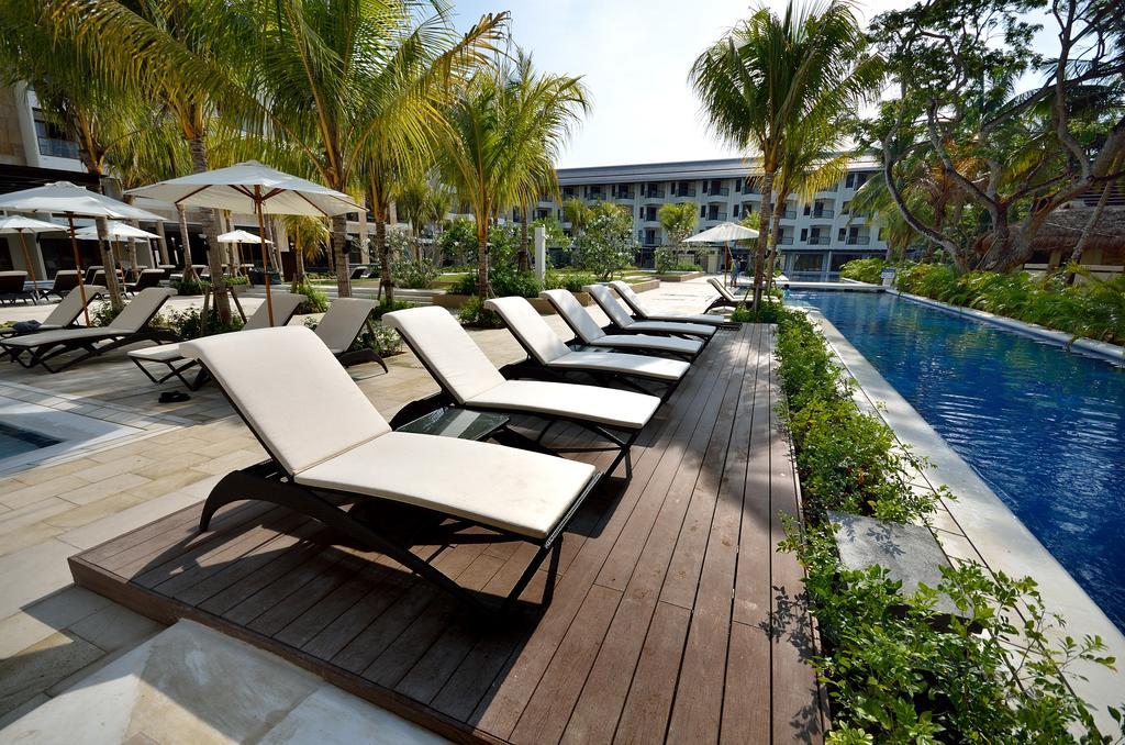 Henann Resort Alona Beach Panglao Εξωτερικό φωτογραφία The pool at the hotel
