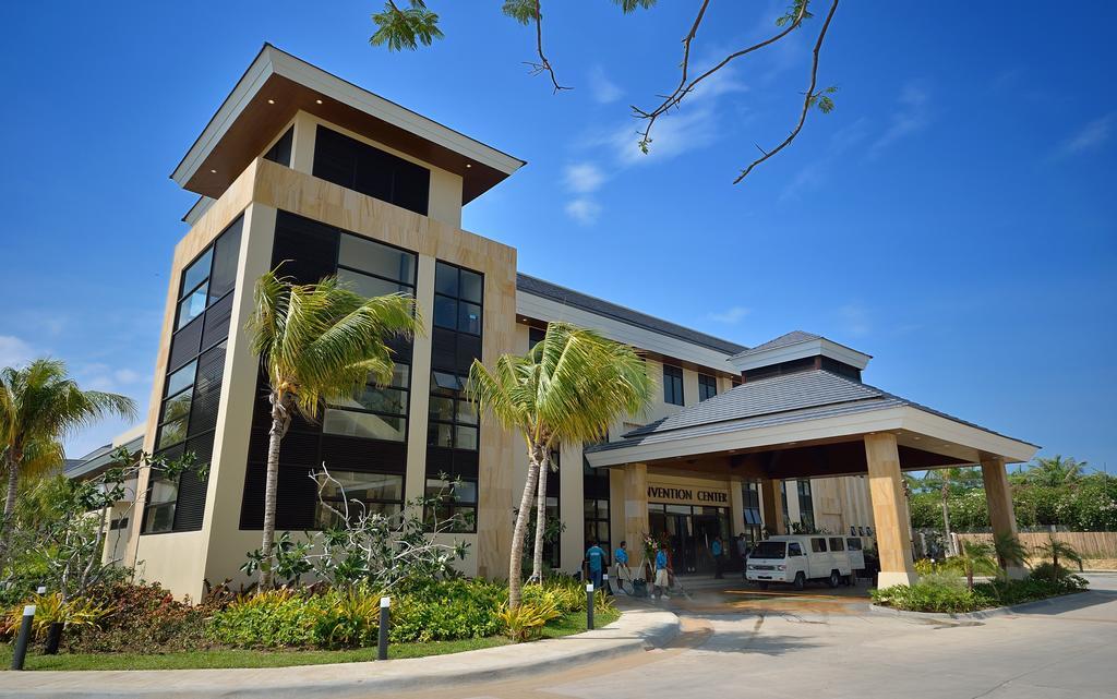Henann Resort Alona Beach Panglao Εξωτερικό φωτογραφία The entrance of the terminal